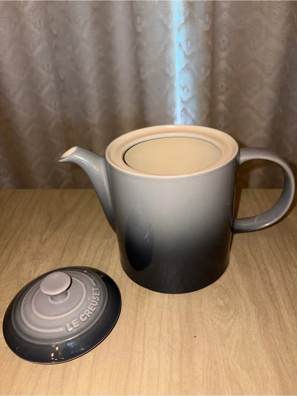 Le Creuset Gray Gradient Stoneware Teapot 1.3Liter